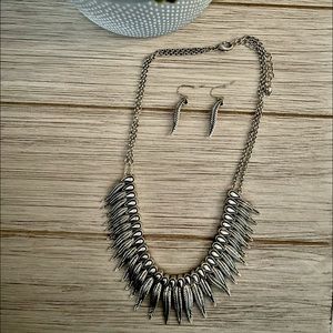 Sterling Silver Feather Ridge Necklace & Earrings Set